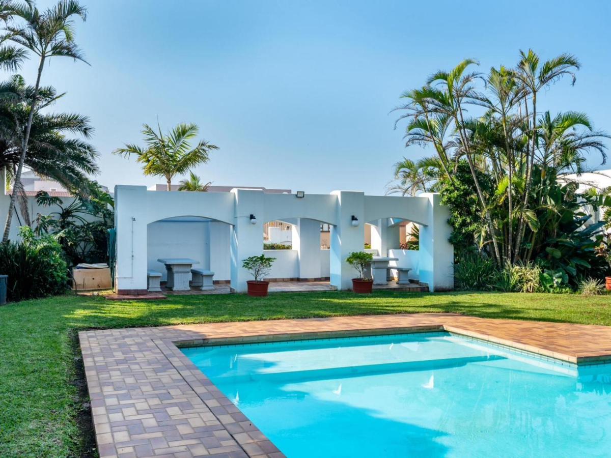 Skiathos At Beachfront Apartments In Shakas Rock Ballito Exterior photo